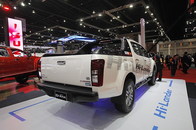 Isuzu D-max ra mắt phiên bản mới - 8 Isuzu D-max ra mắt phiên bản mới