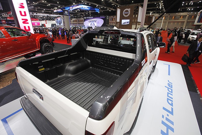 Isuzu D-max ra mắt phiên bản mới - 9 Isuzu D-max ra mắt phiên bản mới