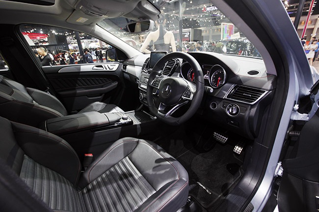 Mercedes-Benz GLE-class Coupé ra mắt tại Đông Nam Á - 9 Mercedes-Benz GLE-class Coupé sẽ có đối thủ là chiếc BMW X6, Acura ZDX và tương lai sẽ là Audi Q6