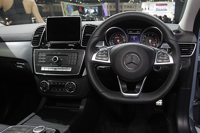 Mercedes-Benz GLE-class Coupé ra mắt tại Đông Nam Á - 10 Mercedes-Benz GLE-class Coupé sẽ có đối thủ là chiếc BMW X6, Acura ZDX và tương lai sẽ là Audi Q6