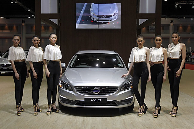 Nét duyên trên sàn Triển lãm Bangkok Motorshow 2015 - 5 Chân dài tới nách