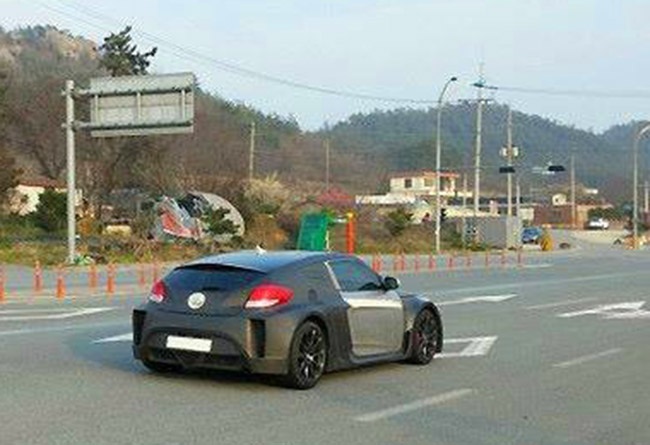 Hyundai Veloster thế hệ thứ hai chuẩn bị ra mắt - 4 Hyundai Veloster thế hệ thứ hai chuẩn bị ra mắt