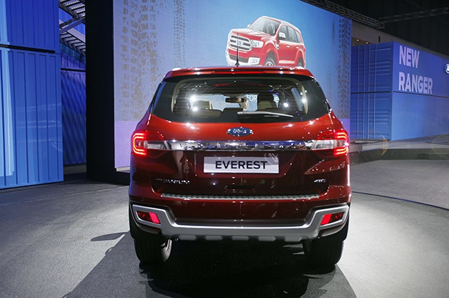 Ford Everest 2015 chính thức có mặt tại ASEAN - 7 Việt Hưng - Thanh Phúc