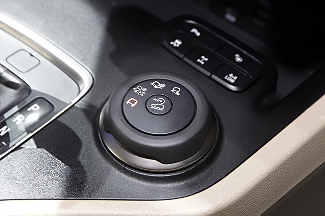 Ford Everest 2015 chính thức có mặt tại ASEAN - 4 Ford Everest 2015 chính thức xuất hiện tại ASEAN
