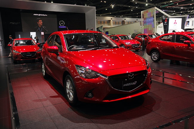 Mazda2 có thêm phiên bản nâng cấp cho năm 2015 - 5 Việt Hưng - Thanh Phúc