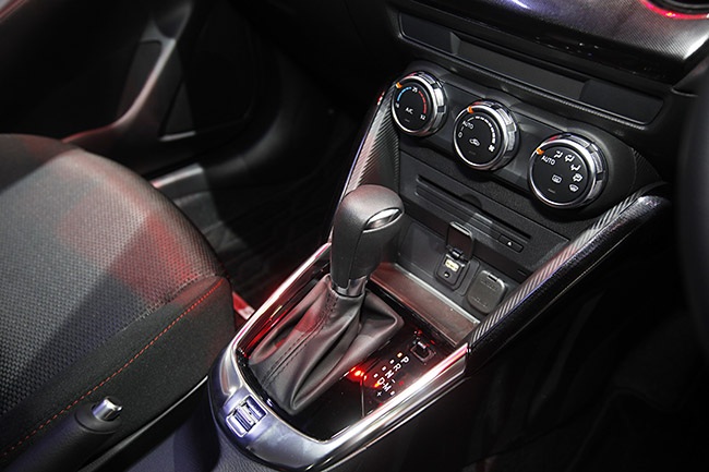 Mazda2 có thêm phiên bản nâng cấp cho năm 2015 - 10 Việt Hưng - Thanh Phúc