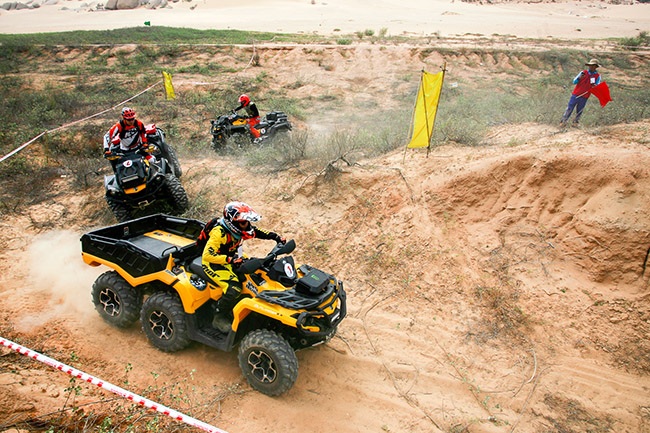 Lần đầu tiên Việt Nam tổ chức giải đua xe ATV - 4 Trần Ngọc - Như Phúc
