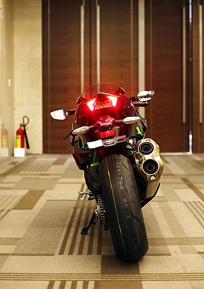 Kawasaki H2 có giá bán 1,065 tỉ đồng tại Việt Nam - 19 Hệ thống Supercharge - điều làm nên sự khác biệt trên Kawasaki H2