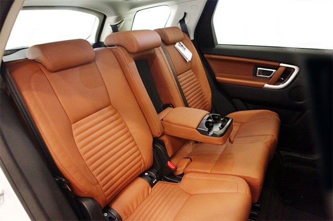 Land Rover Discovery Sport khởi điểm từ 2,55 tỉ đồng - 8 Như Phúc