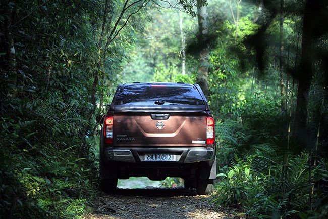 Nissan NP300 Navara có gì mới? - 26 Như Phúc - Minh Thanh