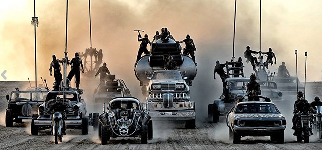 Những chiếc xe độ phong cách... đồng nát trong Mad Max - 20 Minh Thanh