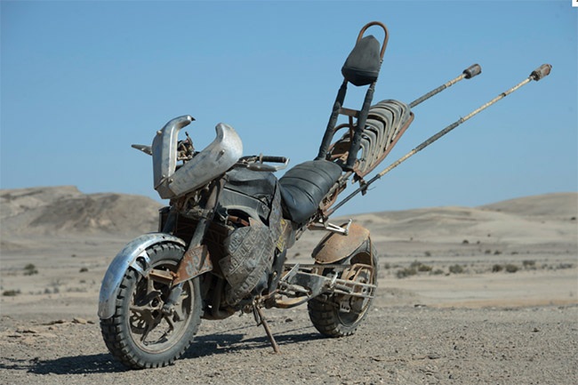 Những chiếc xe độ phong cách... đồng nát trong Mad Max - 9 Minh Thanh