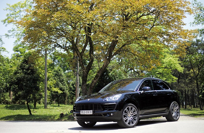 Porsche Macan - 2,69 tỉ đồng chưa phải là tất cả… - 3 Macan là dòng SUV cỡ nhỏ được đánh giá là giúp Porsche vượt qua cơn khủng hoảng về doanh số