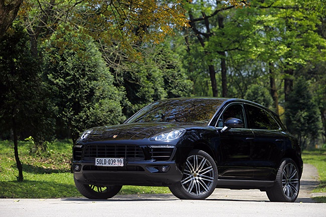 Porsche Macan - 2,69 tỉ đồng chưa phải là tất cả… - 1 Macan là dòng SUV cỡ nhỏ được đánh giá là giúp Porsche vượt qua cơn khủng hoảng về doanh số