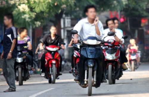 Nâng cao nhận thức văn hóa giao thông cho thanh niên - Ảnh 1. Nâng cao nhận thức văn hóa giao thông cho thanh niên - Ảnh 1.