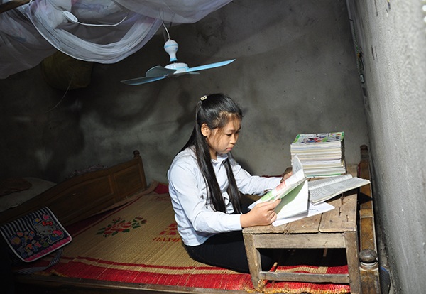 Góc nhỏ nơi em Hương học tập hằng ngày