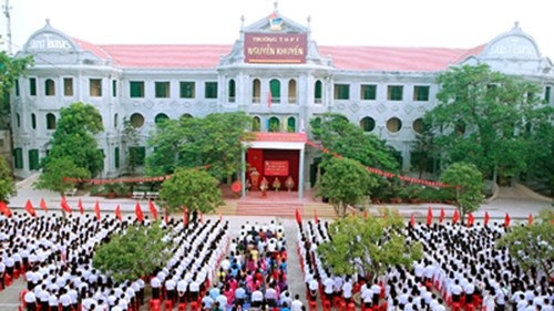 Trường THPT Nguyễn Khuyến Nam Định 40 năm hình thành và phát triển - 2
