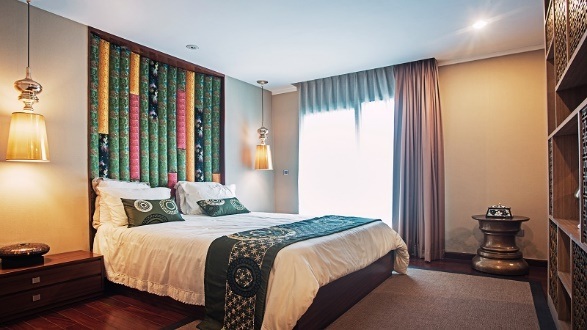 Phòng ngủ được thiết kế hiện đại nhưng đậm chất Á Đông tại theLink 345