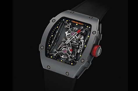 Richard Mille bắt tay cùng thần đồng tennis Alexander Zverev - 4 Đây là chiếc đồng hồ được Richard Mille phát triển dành cho tay vợt Rafael Nadal, với bộ vỏ chế tác từ chất liệu carbon nanotubes, làm tăng khả năng chống sốc và chịu được lực tác động lên đến 5000G. Chỉ được sản xuất 50 chiếc trên toàn thế giới, chiếc RM 27-01 có giá lên đến 740,000 USD.