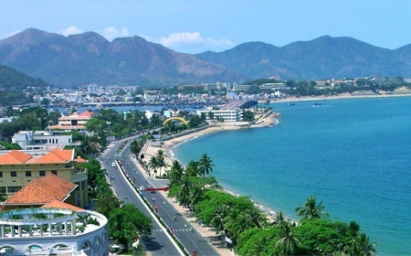 Cú hích bất động sản Nha trang nhờ tiềm năng du lịch & cơ sở hạ tầng phát triển - 1 Nha Trang được nhiên nhiên ưu đãi tài nguyên biển và khí hậu tuyệt vời