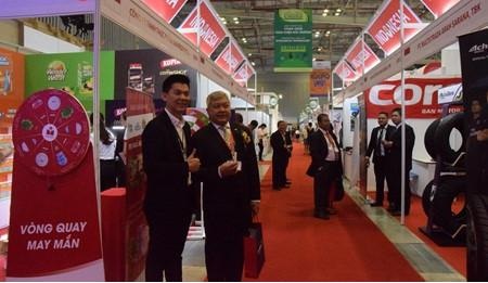 Hội chợ thương mại Indonesia thêm sắc màu cho APEC Việt Nam 2017 - 3 Hội chợ thương mại Indonesia là cơ hội để cộng đồng doanh nghiệp Việt Nam, Indonesia gặp gỡ, trao đổi và hợp tác kinh doanh