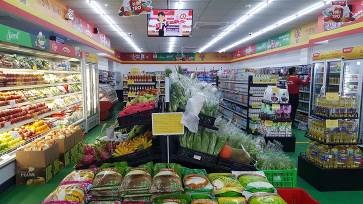 VinMart+ lập kỷ lục mở mới hơn 100 cửa hàng trong 1 tháng - 8 VinMart+ có hàng ngàn mặt hàng, đáp ứng được mọi nhu cầu mua sắm tiêu dùng và thực phẩm cho các bữa ăn gia đình