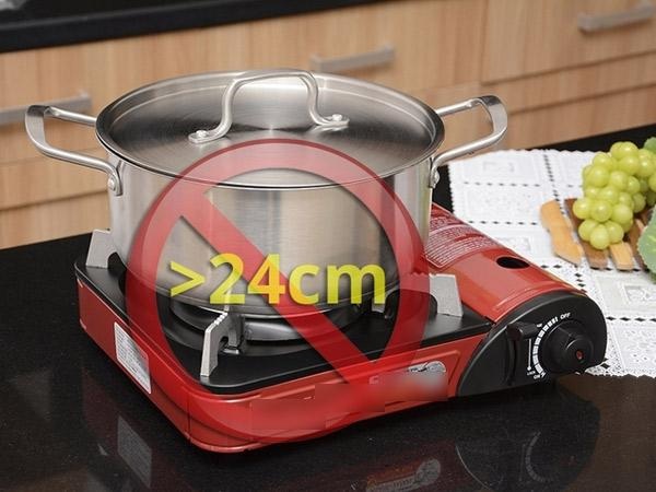 Bật mí 5 nguyên tắc vàng khi sử dụng gas - 2 Không sử dụng nồi có đáy diện tích lớn để đun nấu trên bếp gas mini (Nguồn: internet)