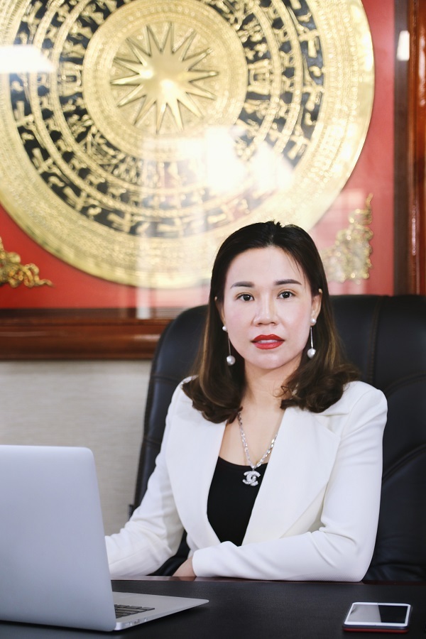 Từ cô gái giúp việc, bán buôn đến CEO ngành làm đẹp - 2 Từ cô gái giúp việc, bán buôn đến CEO ngành làm đẹp - 2