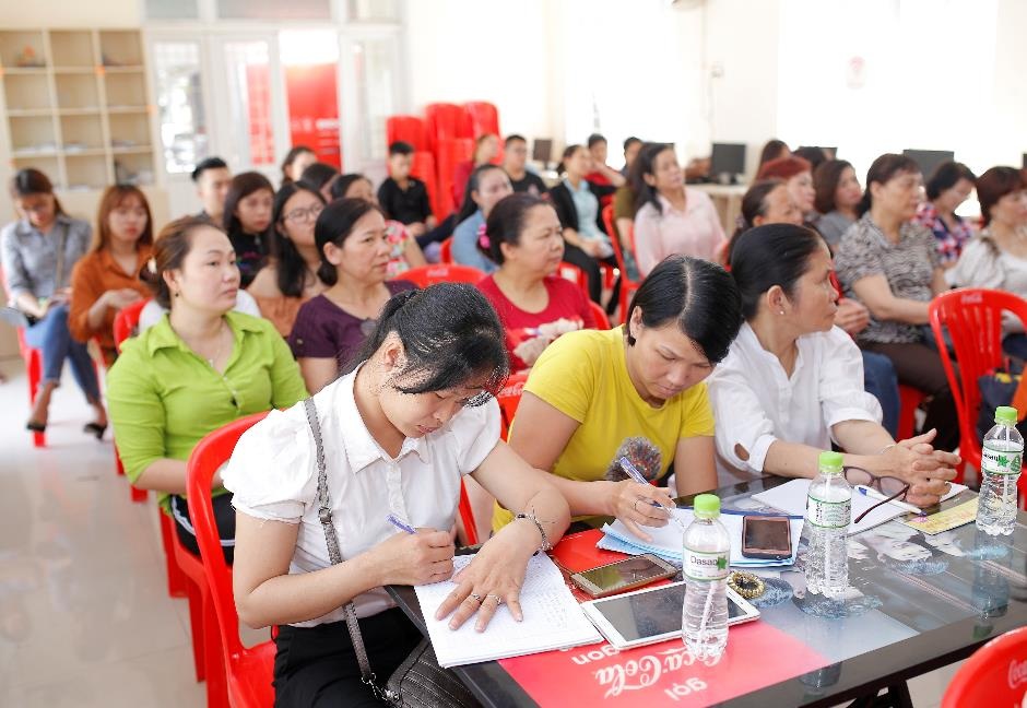 Trải nghiệm “Top” 50 món đặc sản trong Lễ hội Ẩm thực đường phố Đà Nẵng - 3 Lớp tập huấn tại trung tâm hoạt động cộng đồng EKOCENTER Quận Liên Chiểu thu hút nhiều sự quan tâm của chị em phụ nữ.