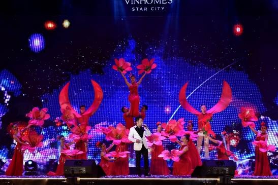 Giấc mơ cuộc sống tươi đẹp tại Vinhomes Star City - 2 Đại nhạc hội quy tụ nhiều cái tên đình đám của làng nhạc Việt như Bằng Kiều, Uyên Linh, Phương Linh, Soobin Hoàng Sơn, Tóc Tiên