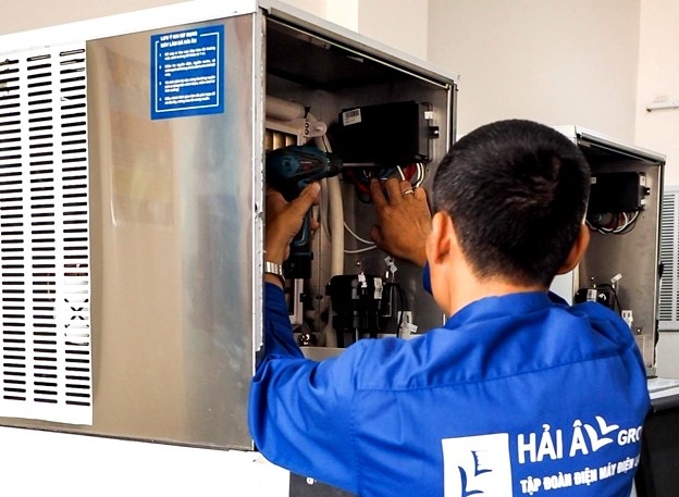Hải Âu Group đi đầu trong việc cung cấp linh kiện máy làm đá viên chất lượng - 2 Không chỉ là đơn vị sửa chữa máy làm đá viên chuyên nghiệp mà Hải Âu Group còn là đơn vị đi đầu trong việc cung cấp linh kiện máy làm đá viên uy tín, chất lượng