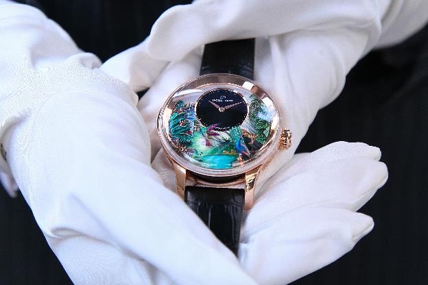 Tuyệt tác Jaquet Droz Tropical Bird Repeater và màn xuất hiện ấn tượng tại Việt Nam - 6 Tuyệt tác Jaquet Droz Tropical Bird Repeater và màn xuất hiện ấn tượng tại Việt Nam - 6