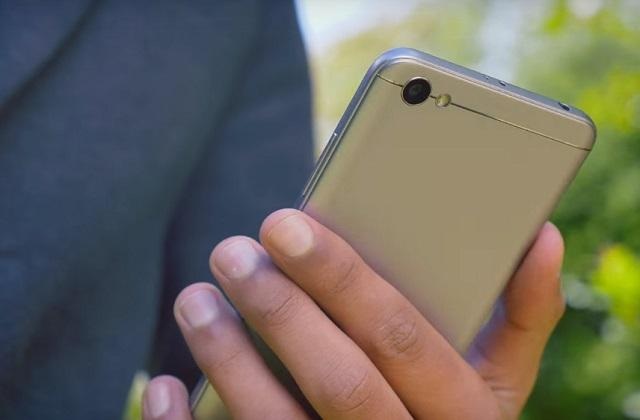 Top smartphone bình dân dành cho người có thu nhập thấp - 4 Top smartphone bình dân dành cho người có thu nhập thấp - 4