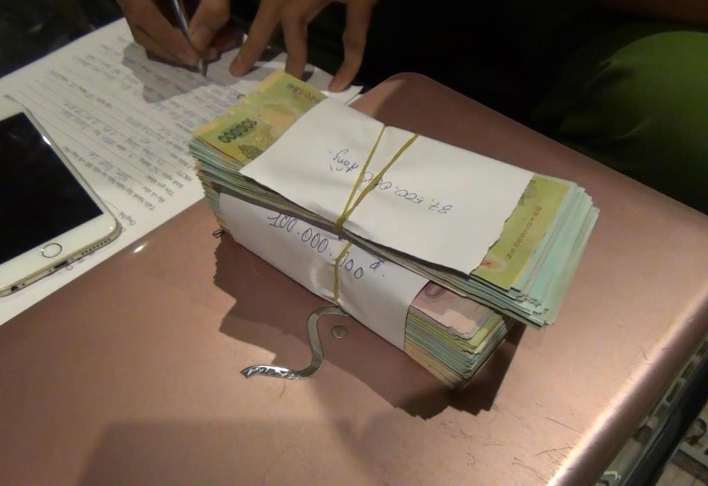 9-1477401545917 9-1477401545917