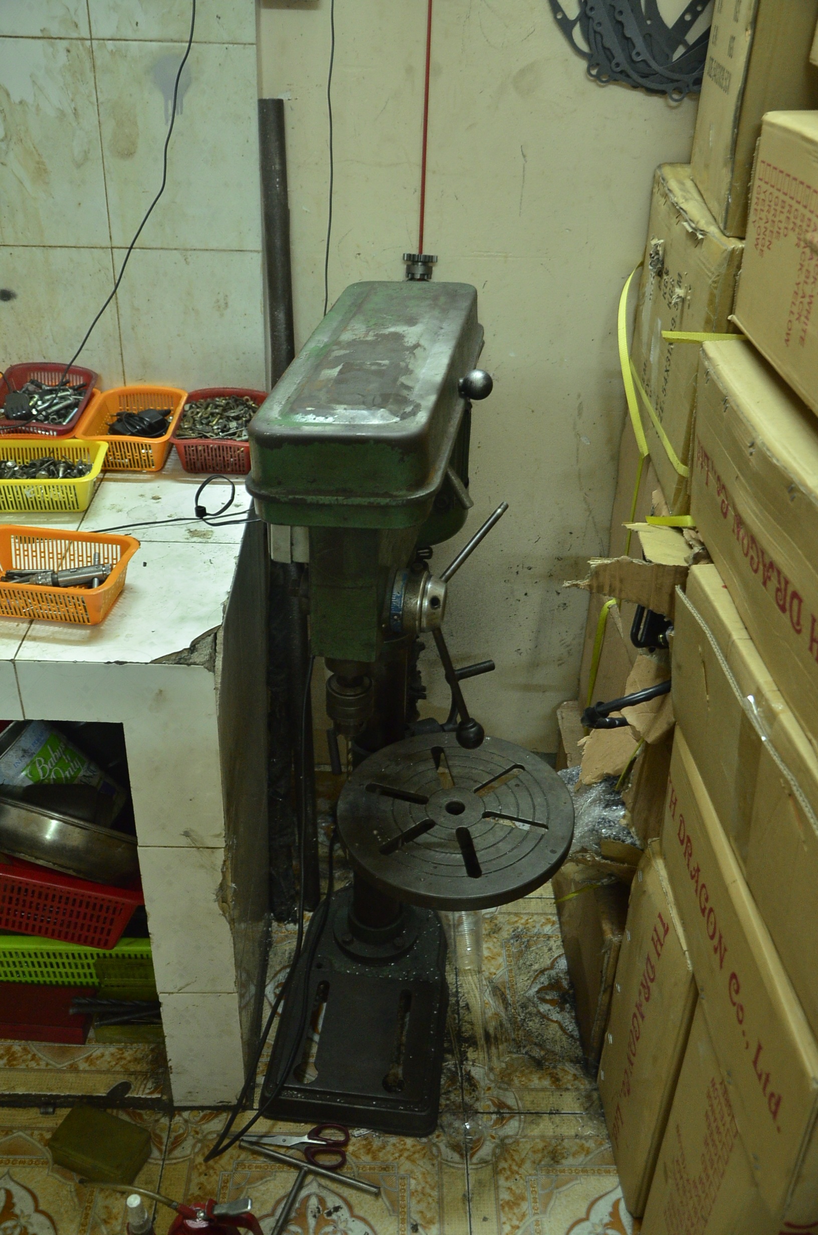 Máy móc dùng để sản xuất, cũng như lắp ráp xe máy