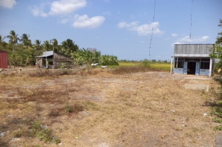 Đất đứng tên của dân, sổ đỏ lại cấp cho xã: Sở TNMT khẳng định chính quyền đúng? - Ảnh 1.