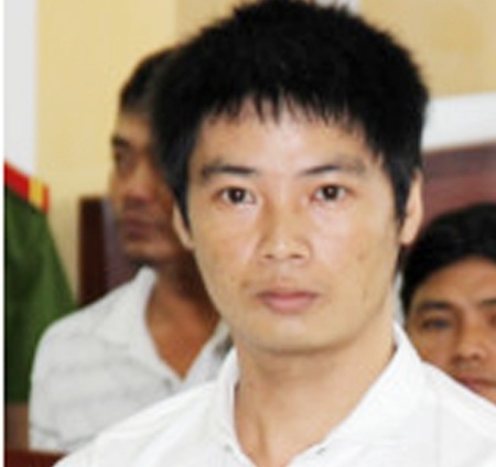Bị cáo Tạ Thanh Tùng.