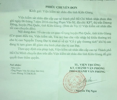 Vụ cố ý gây thương tích ở Kiên Giang: VKSND Cấp cao đề nghị giải quyết! - 1 Văn bản của Viện KSND cấp cao tại TPHCM chuyển đơn phản ánh của người dân đến Viện KSND tỉnh Kiên Giang giải quyết vụ việc theo quy định.