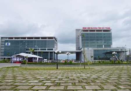 Bệnh viện Đa khoa tỉnh Sóc Trăng vừa đưa vào sử dụng sau khi chậm tiến độ 2 năm.