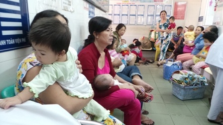 Quá tải bệnh viện đang là thực trạng gây mất niềm tin ở người bệnh, ảnh hưởng đến chất lượng điều trị