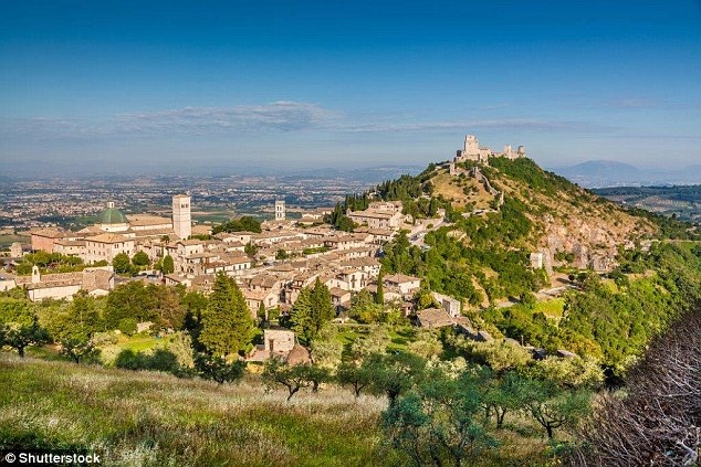 Du khách được ở miễn phí khách sạn nếu... thụ thai trong kỳ nghỉ - 1 10 khách sạn ở Umbria đăng ký tham dự chiến dịch