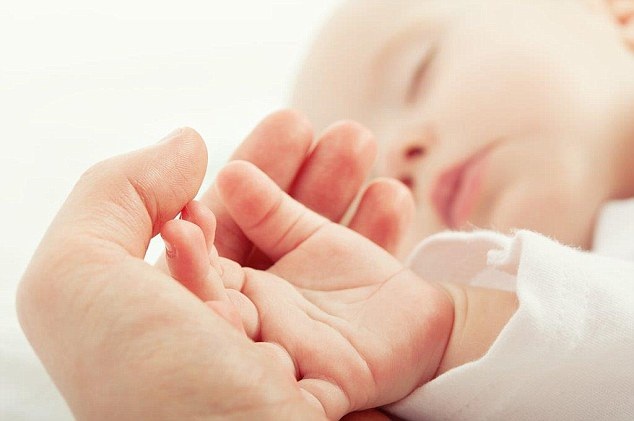 Du khách được ở miễn phí khách sạn nếu... thụ thai trong kỳ nghỉ - 3 Italia là một trong các quốc gia đang đối diện với tỷ lệ sinh nở thấp nhất thế giới