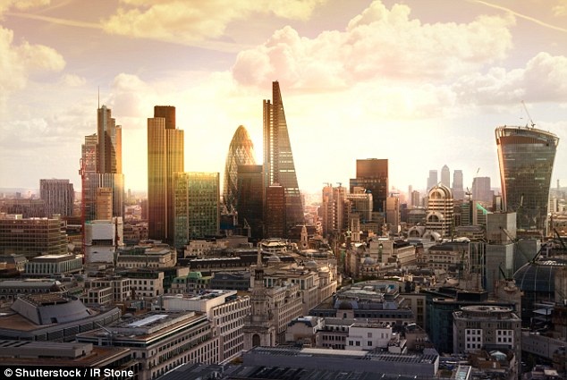 Lộ diện những điểm đến được "check in" nhiều nhất trên mạng xã hội 2016 - 2 London đã nhường ngôi đầu bảng của năm 2015 cho New York trong năm 2016.