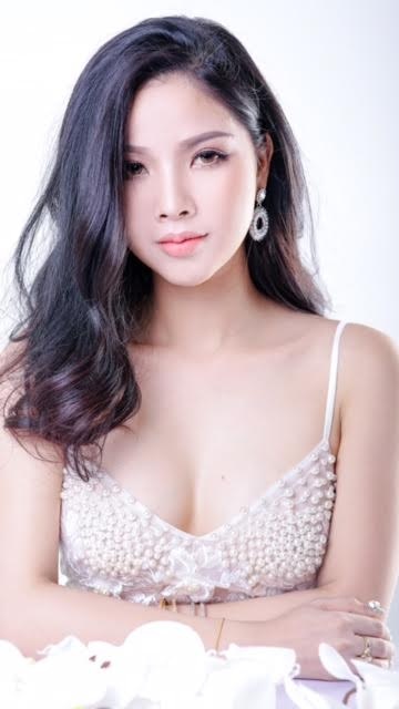 Khuôn ngực đẹp luôn là niềm mơ ước của nhiều phụ nữ