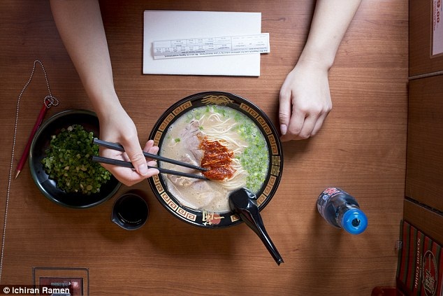 Mỳ ramen là món ăn được nhiều du khách ưa thích khi tới Nhật