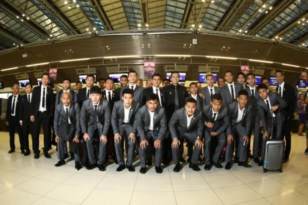 Đội tuyển Thái Lan tuyên bố muốn thắng ở chung kết lượt đi AFF Cup 2016 - 1 Đội tuyển Thái Lan đến Indonesia, chuẩn bị cho trận chung kết lượt đi AFF Cup 2016
