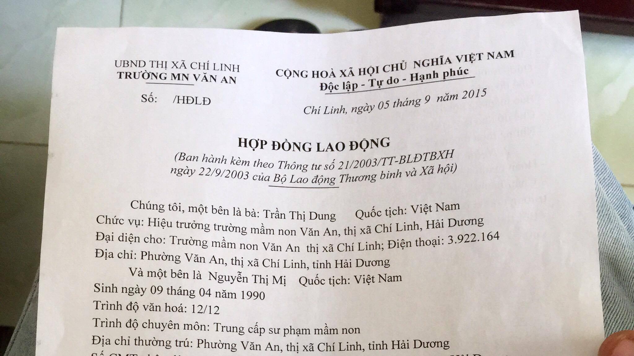 Bị tai nạn mới biết mình không được đóng bảo hiểm - 1 Được lưu trong hồ sơ cán bộ nhưng Bản hợp đồng lao động lại không có số.
