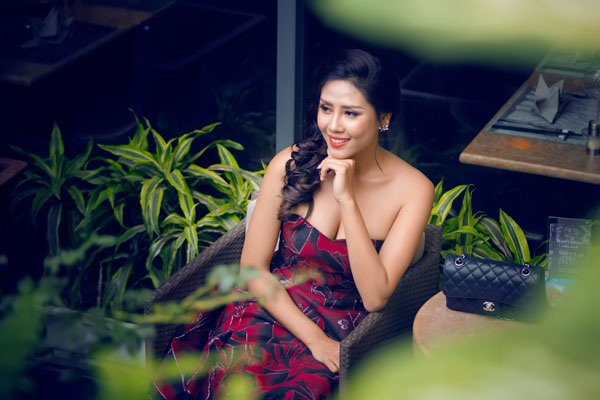 Nguyễn Thị Loan được cấp phép dự thi Hoa hậu Hòa bình quốc tế - 3 Nguyễn Thị Loan được cấp phép dự thi Hoa hậu Hòa bình quốc tế - 3