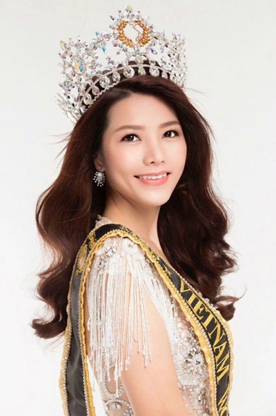 Xuân Thủy sẵn sàng lên đường dự thi Hoa hậu Quý bà Thế giới - 1 Người đẹp Xuân Thủy đăng quang Hoa hậu Quý bà Việt Nam Thế giới vào giữa tháng 9 tại Mỹ.