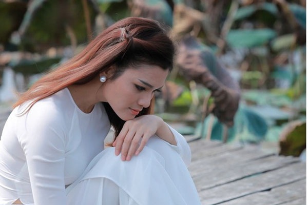 Phương Thảo: “Nhạc sĩ An Thuyên là người thầy lớn trong cuộc đời tôi” - 2 Phương Thảo đã sốc trước sự ra đi của người thầy cô vô cùng kính trọng, cố nhạc sĩ An Thuyên.